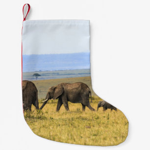FÜNF ELEFANS AUF BROWN GRASS KLEINER WEIHNACHTSSTRUMPF