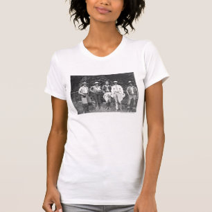 Fünf Frauen an der Typranch T-Shirt