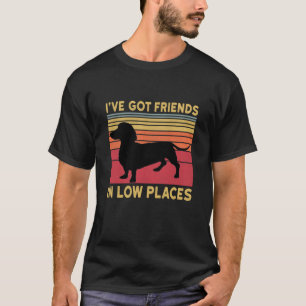 Fünf got Freunde an niedrigen Orten T-Shirt