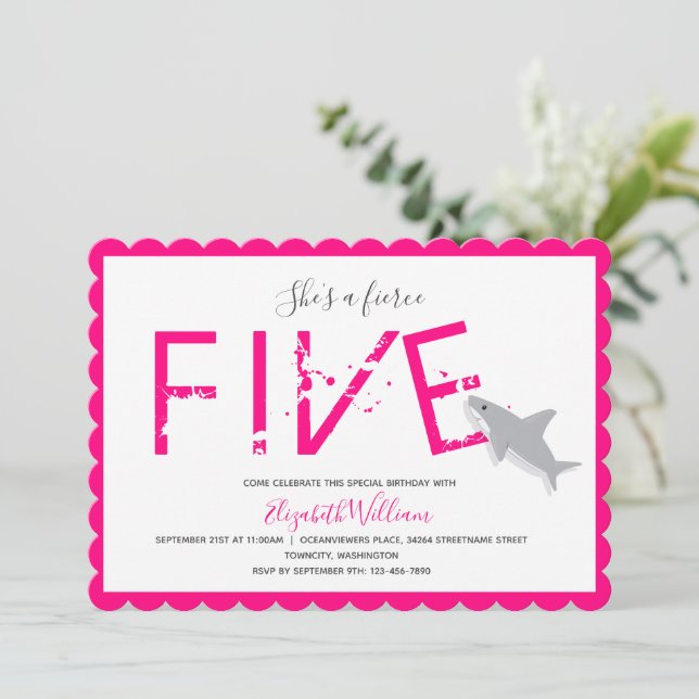 Fünf heiße rosa Hai Tier Einladung (Stehend Vorderseite)