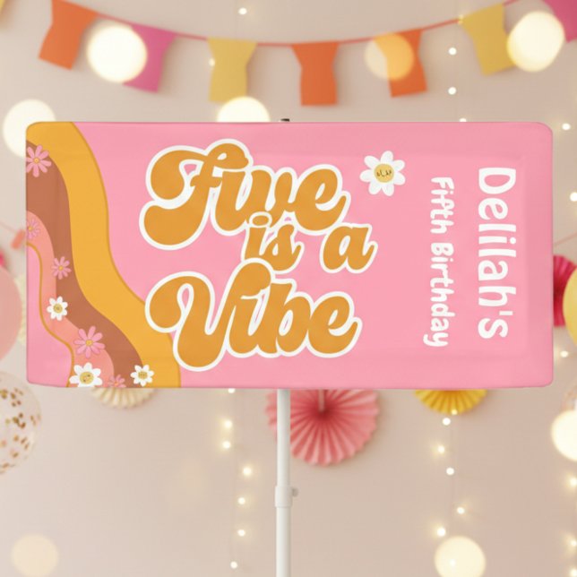Fünf ist ein lebhafter, groovativer Retro-Vintager Banner (Von Creator hochgeladen)