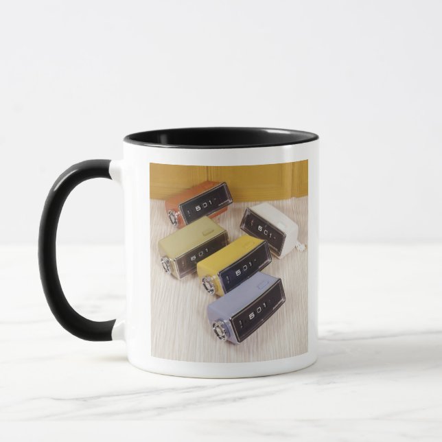Fünf Uhren Tasse (Links)