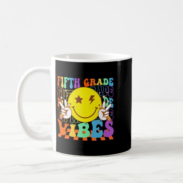 Fünfte Klasse Vibes Smiley Gesicht Groovy Erster S Kaffeetasse (Links)
