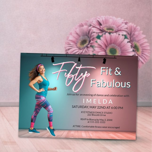Fünfzig Fit und Fantastisch Einladung (Fifty Fit and Fabulous dance invitation with modern typography and soft teal blush tones)