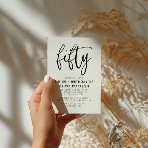 fünfzig   Moderne 50. Schwarz & Weiß Geburtstagspa Einladungspostkarte