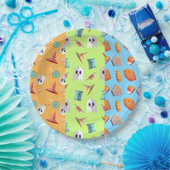 Funky Colorful Halloween Collage Party Pappteller (Party)