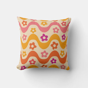 Funky Groovy Blumenmuster auf retro Wellen   Kissen