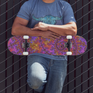 Funky Trippy Colorful Vibranaling Fraktal Skateboard