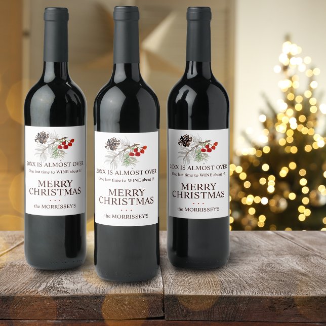 Funny 2024 ist fast über grüne Namen Urlaub Weinetikett (Funny 2024 Is Almost Over Greenery Name Holiday Wine Label)