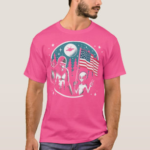 Funny 4th July Bigfoot Alien Ufo American Flag T-Shirt