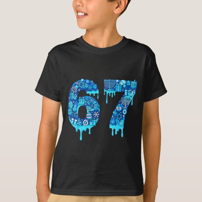 Funny 67 Six Seven 6 7 Happy Hanukkah Jewish Chanu T-Shirt (Vorderseite)