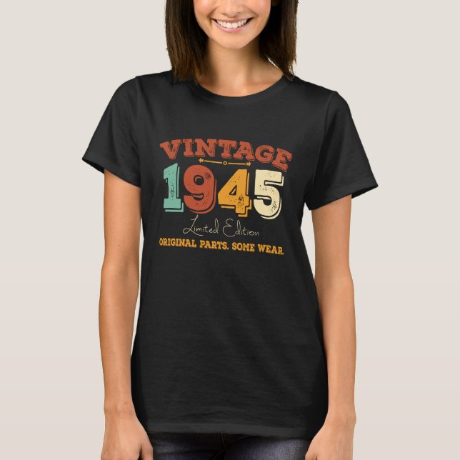 Funny 80 Year Old 1945 Vintages 80. Geburtstagsges T-Shirt (Vorderseite)