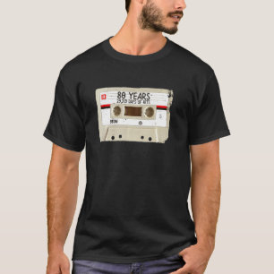 Funny 80 Years Old Joke 80 th Birthday Gag T-Shirt