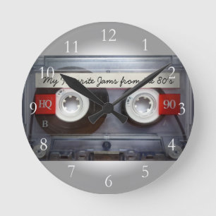 Funny 80's Cassette Tape, Personalized Runde Wanduhr