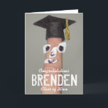 Funny Abschluss Glückwunschklasse 2023 Karte<br><div class="desc">Diese lustige Abschluss Gratulations-Karte verfügt über eine Finger-Puppe mit einer schwarzen Graduationskappe und handgezeichnetes Gesicht. An der Vorderseite der Karte steht: "Herzlichen Glückwunsch,  Brenden (ersetzen durch Ihren eigenen Namen) Klasse von 20xx". Entworfen von dem weltbekannten Künstler ©Tim Coffey.</div>