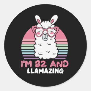 Funny Adorable Llama 82. Geburtstagsgeschenk für F Runder Aufkleber