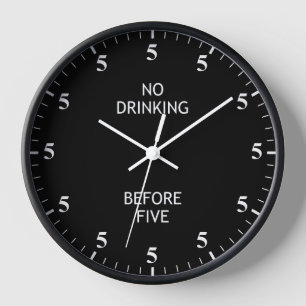 Funny Alcohol Lovers Barkeeper Pub Bar Clock Uhr