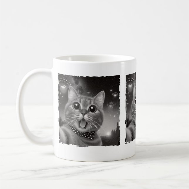 Funny Alien Cat Abduction Überraschte UFOs Cat Lov Kaffeetasse (Links)