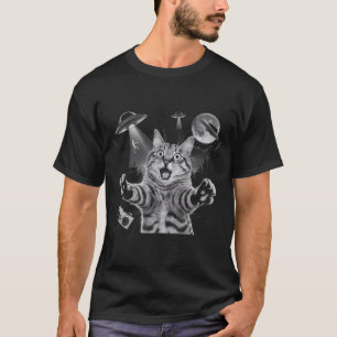 Funny Alien Cat Selfie mit UFOs Sci-fi Comic Cart T-Shirt