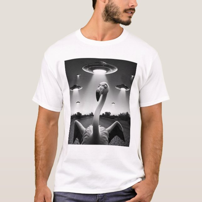 Funny Alien Flamingo UFO Flamingo Selfie mit UFOs T-Shirt (Vorderseite)