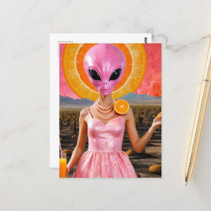 Funny Alien Lady in Pink Postkarte