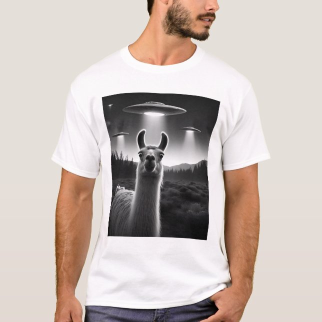 Funny Alien Llama UFO Racoon Selfie mit UFOs T-Shirt (Vorderseite)