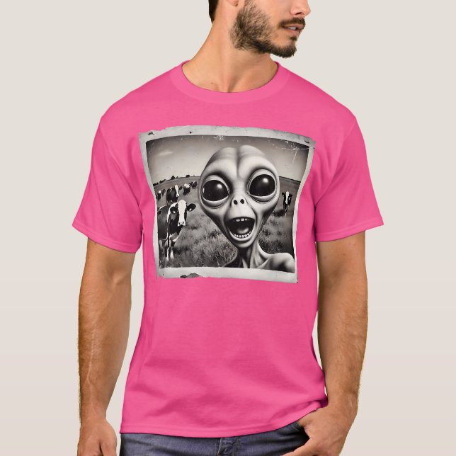 Funny Alien Selfie with Cows Ufo Sci-Fi Spaß T-Shirt (Vorderseite)