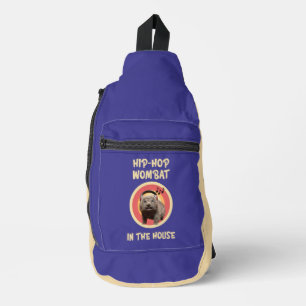 Funny Angesagt hop Wombat im Haus Crossbody Bag