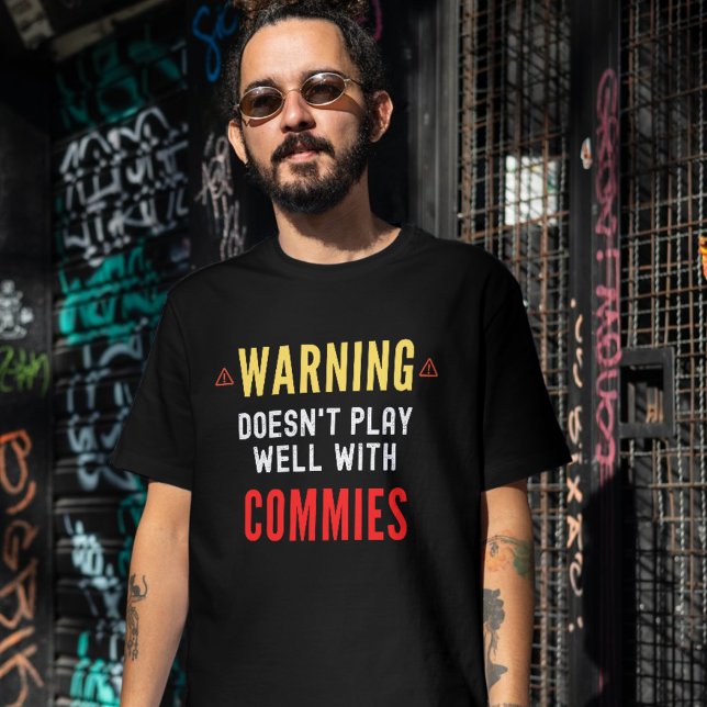 Funny Anti-Kommunist, Anti-Sozialist T-Shirt (Von Creator hochgeladen)