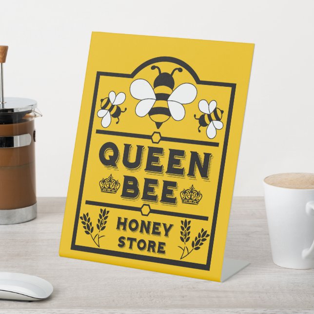 Funny Apiary Honey Queen Bee Sockelschild (In SItu)