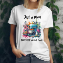 Funny arbeitet von Zuhause für Backmutter