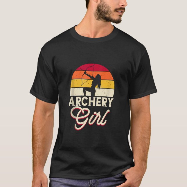 Funny Archery Girl Hunter Sport Long Bow Shooting T-Shirt (Vorderseite)