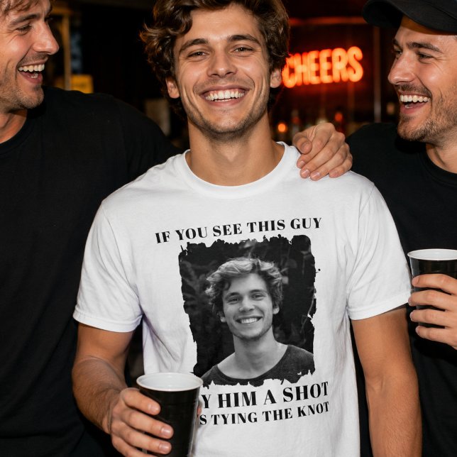 Funny Bachelor Party Men's T-Shirt (Von Creator hochgeladen)