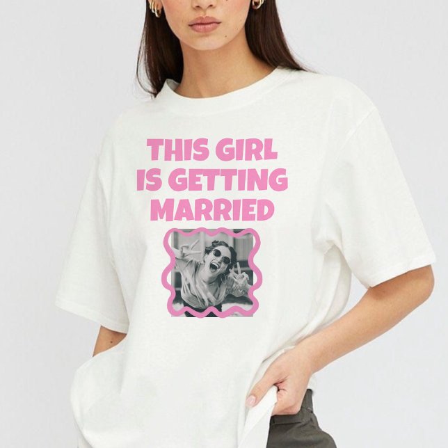 Funny bachelorette Bride Tshirt (Von Creator hochgeladen)