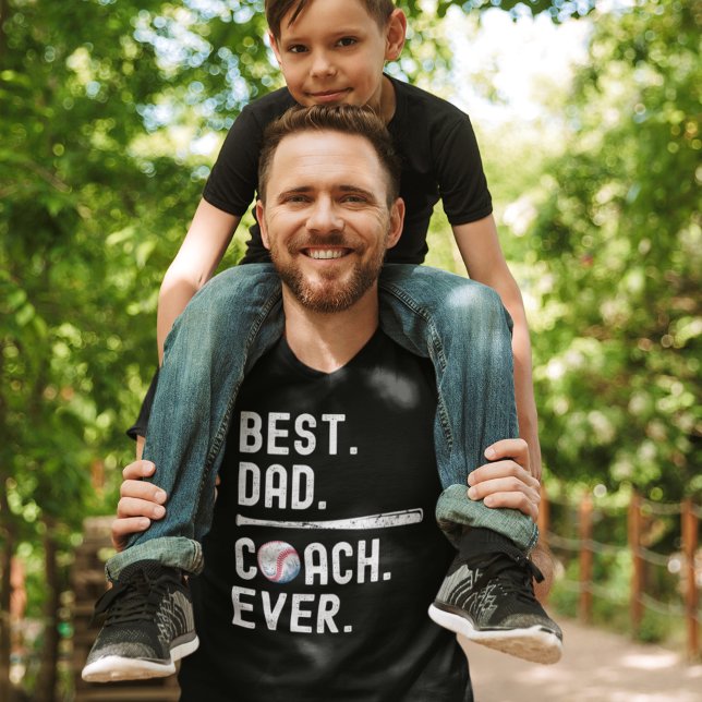 Funny Baseball Dad Coach T-Shirt (Von Creator hochgeladen)
