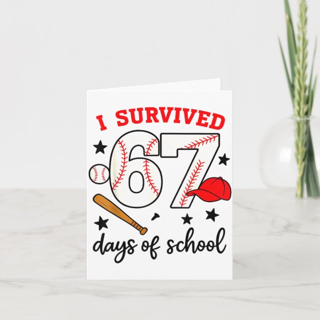 Funny Baseball I Survived 67 Days Of School Design Karte (Vorderseite)