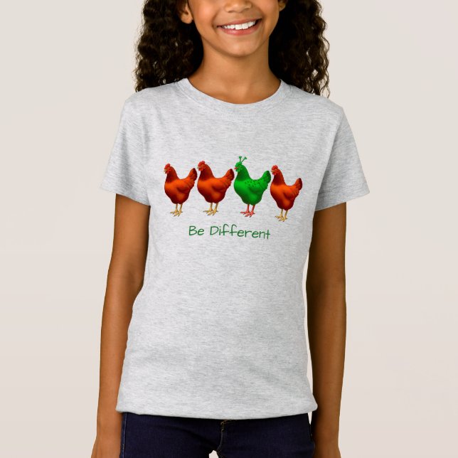 Funny Be Different Green Martian Alien Huhn T-Shirt (Vorderseite)