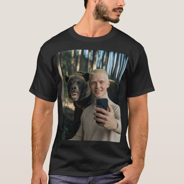Funny Bear Selfie Custom T-Shirt - Trending Now (Vorderseite)