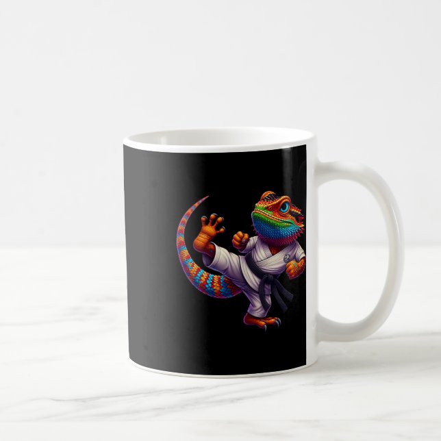 Funny Bearded Dragon High Kick Karate Samurai Ninj Kaffeetasse (Rechts)
