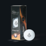Funny behalten Beruhigung Titleist Pro V1 Golfball<br><div class="desc">Funny behielt ruhig Titleist Pro V1 Golfball Geschenkboxen. Machen Sie Ihren eigenen humorvollen behalt ruhig und führen Sie weiter Zitat. Modernes typografisches Design mit schwarzer Krone. Personalisiertes Geschenk für Golfer und Golfer. Packung mit 3 oder 12 Durchstechflaschen. Auch auf anderen guten Marken wie Callaway,  Wilson und Taylor Made erhältlich.</div>