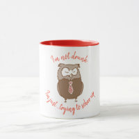 Funny betrunkene Eule niedlicher Cartoon trinken S