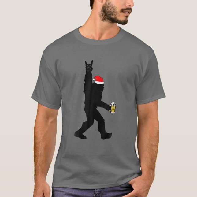 Funny Bigfoot Christmas Rock Santa Bigfoot Sasquat T-Shirt (Vorderseite)