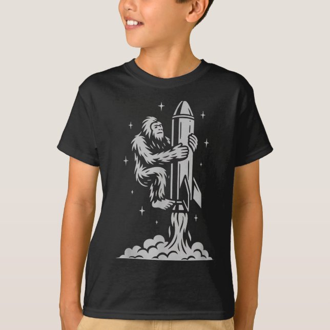 Funny Bigfoot Flying Into Space With Stars And Cos T-Shirt (Vorderseite)