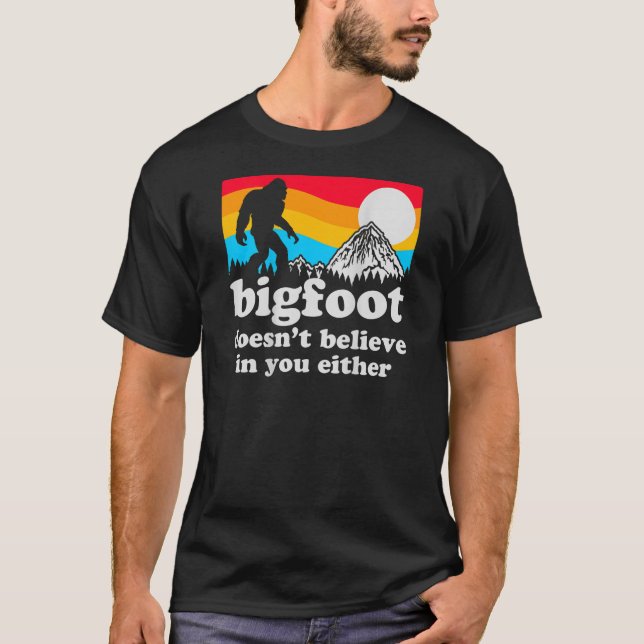 Funny Bigfoot Retro Yosemite Nationalpark Gag Gif T-Shirt (Vorderseite)
