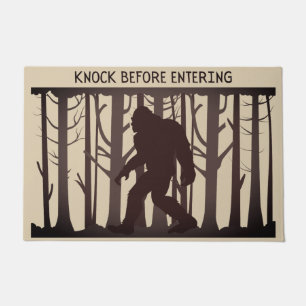 Funny Bigfoot Sasquatch Silhouette klopfen vor Fußmatte