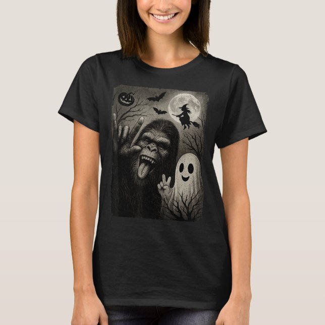 Funny Bigfoot Selfie With Boo Halloween Costume Me T-Shirt (Vorderseite)