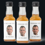 Funny Birthday Foto Face Kopf Cheers bis 30 Jahre Alkoholflaschenetikett<br><div class="desc">Funny Birthday Foto Face Kopf Cheers zu 30 Jahren Shot Alcohol Etiketten. Erhöhen und machen Sie Ihr Party durch das Angebot von Aufnahmen für die Gäste des Party. Ihre Gäste werden sicher sein, diese Liebe! WENN SIE IHR EIGENES FOTO NICHT LÖSCHEN KÖNNEN ODER MÖCHTEN, DASS ICH IHNEN HELFEN KANN, BITTE...</div>