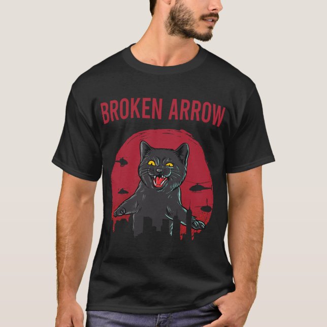 Funny Black Cat Broken Arrow T-Shirt (Vorderseite)