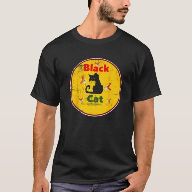 Funny Black Cat Firecracker T-Shirt (Vorderseite)