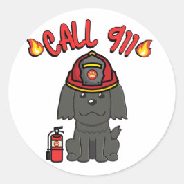 Funny Black Dog ist ein Feuerwehrmann Runder Aufkleber